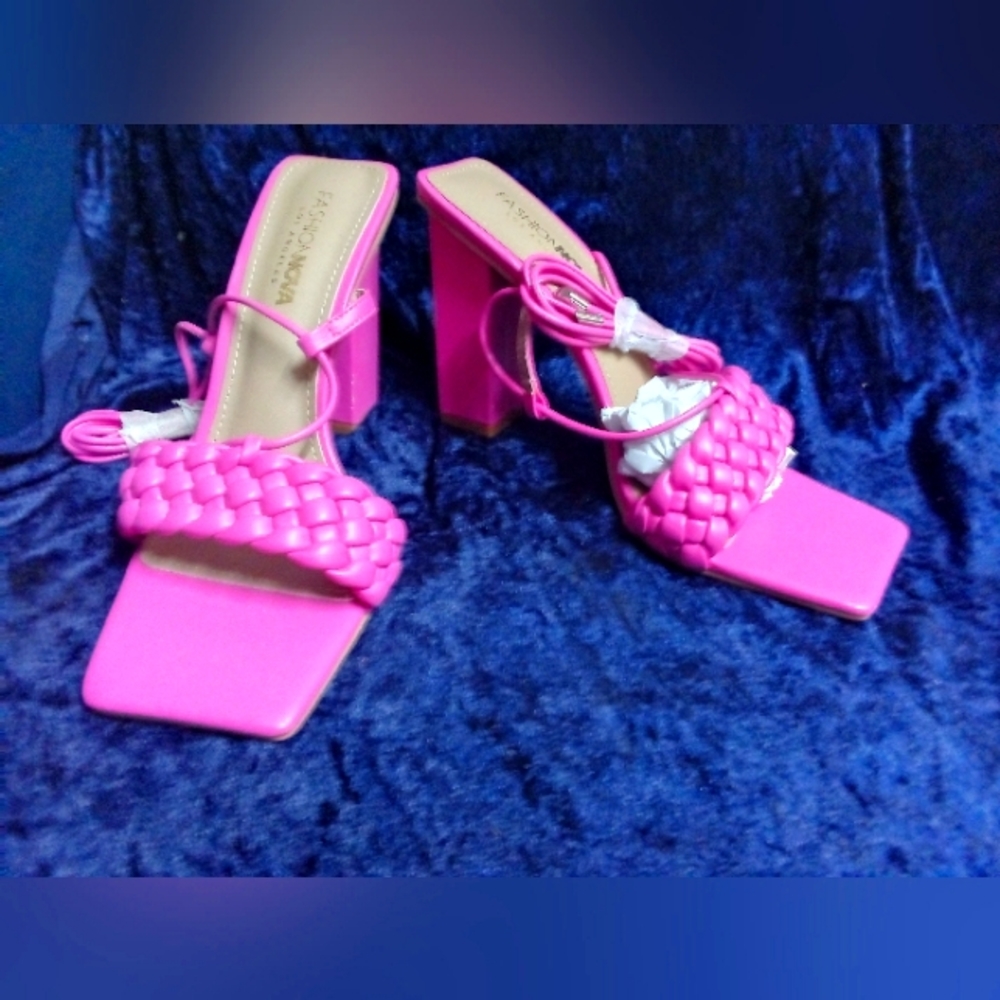 Fashion Nova sandals